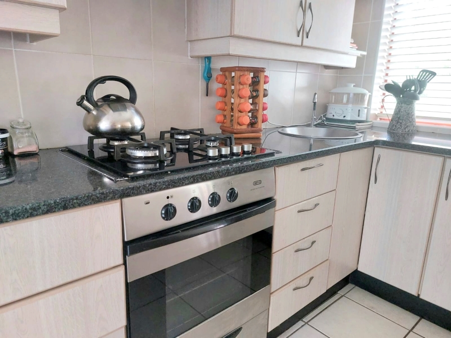 2 Bedroom Property for Sale in Sedgefield Island Village Western Cape